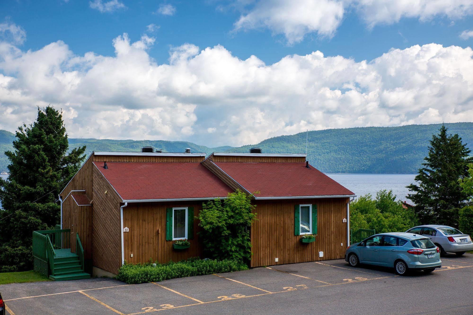 Chalets Condos Sur Le Fjord LʼAnse-Saint-Jean Zewnętrze zdjęcie