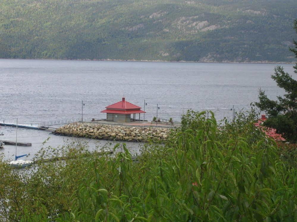 Chalets Condos Sur Le Fjord LʼAnse-Saint-Jean Zewnętrze zdjęcie